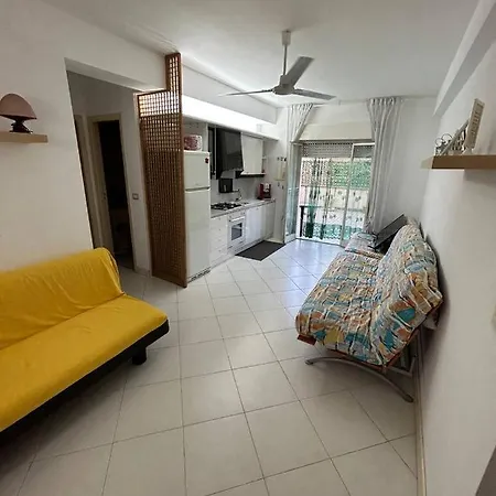 Casa Di Nonna Pina Apartment *