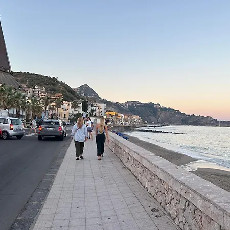 Apartment Casa Di Nonna Pina Giardini Naxos
