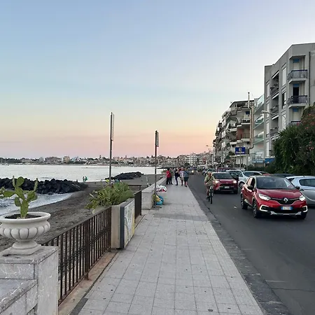 Apartment Casa Di Nonna Pina Giardini Naxos